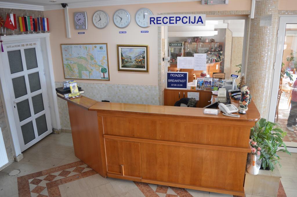 Vip Hotel Skopje - New Management エクステリア 写真