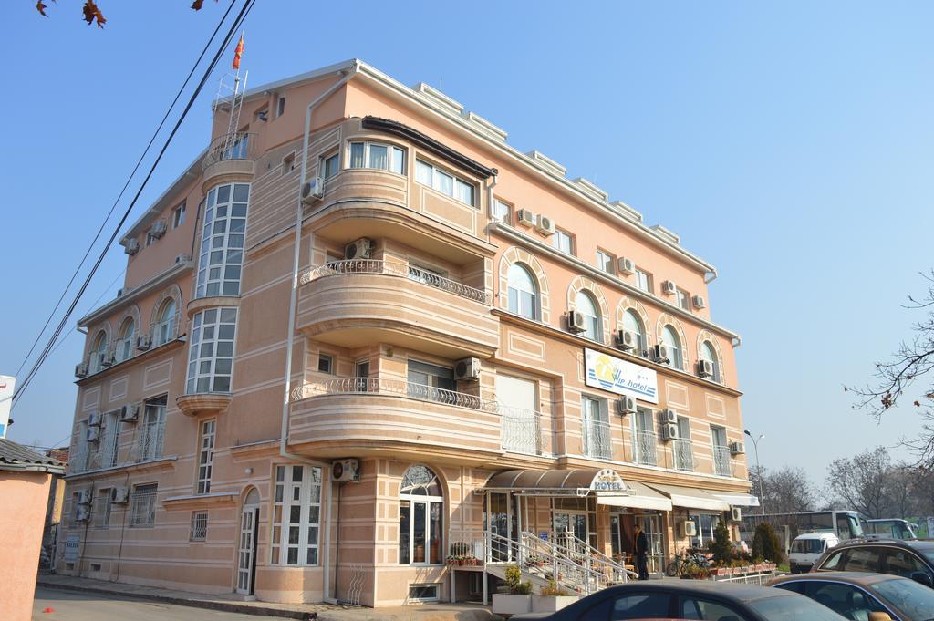 Vip Hotel Skopje - New Management エクステリア 写真