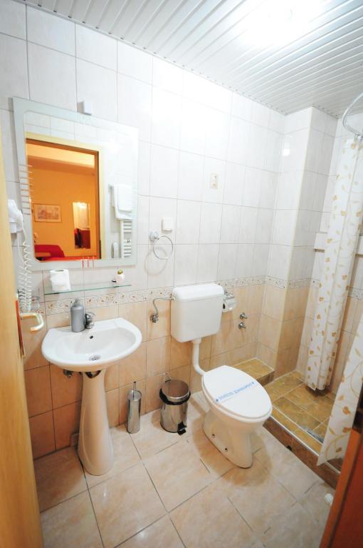 Vip Hotel Skopje - New Management 部屋 写真