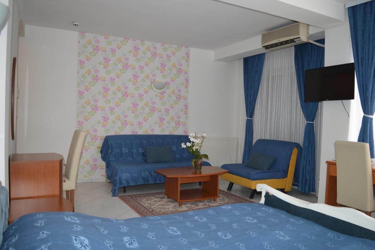 Vip Hotel Skopje - New Management エクステリア 写真